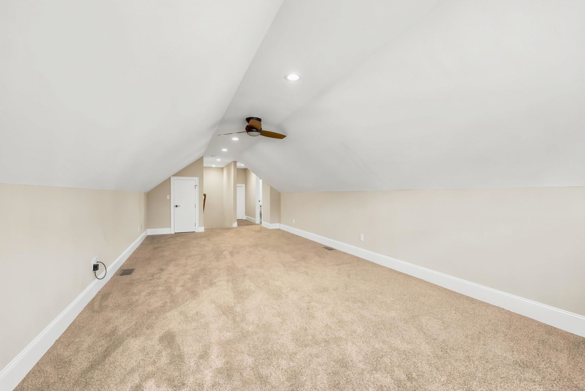 2566 Lake Vista Dr. Photo 37