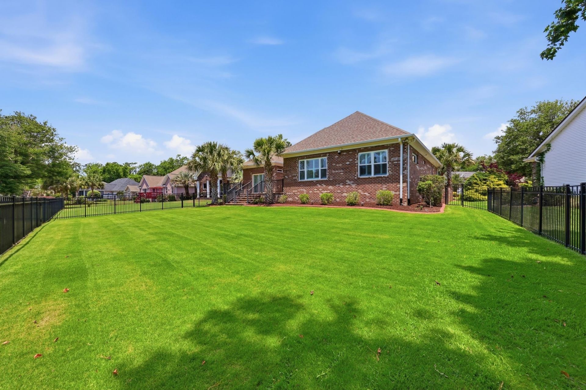 2566 Lake Vista Dr. Photo 44
