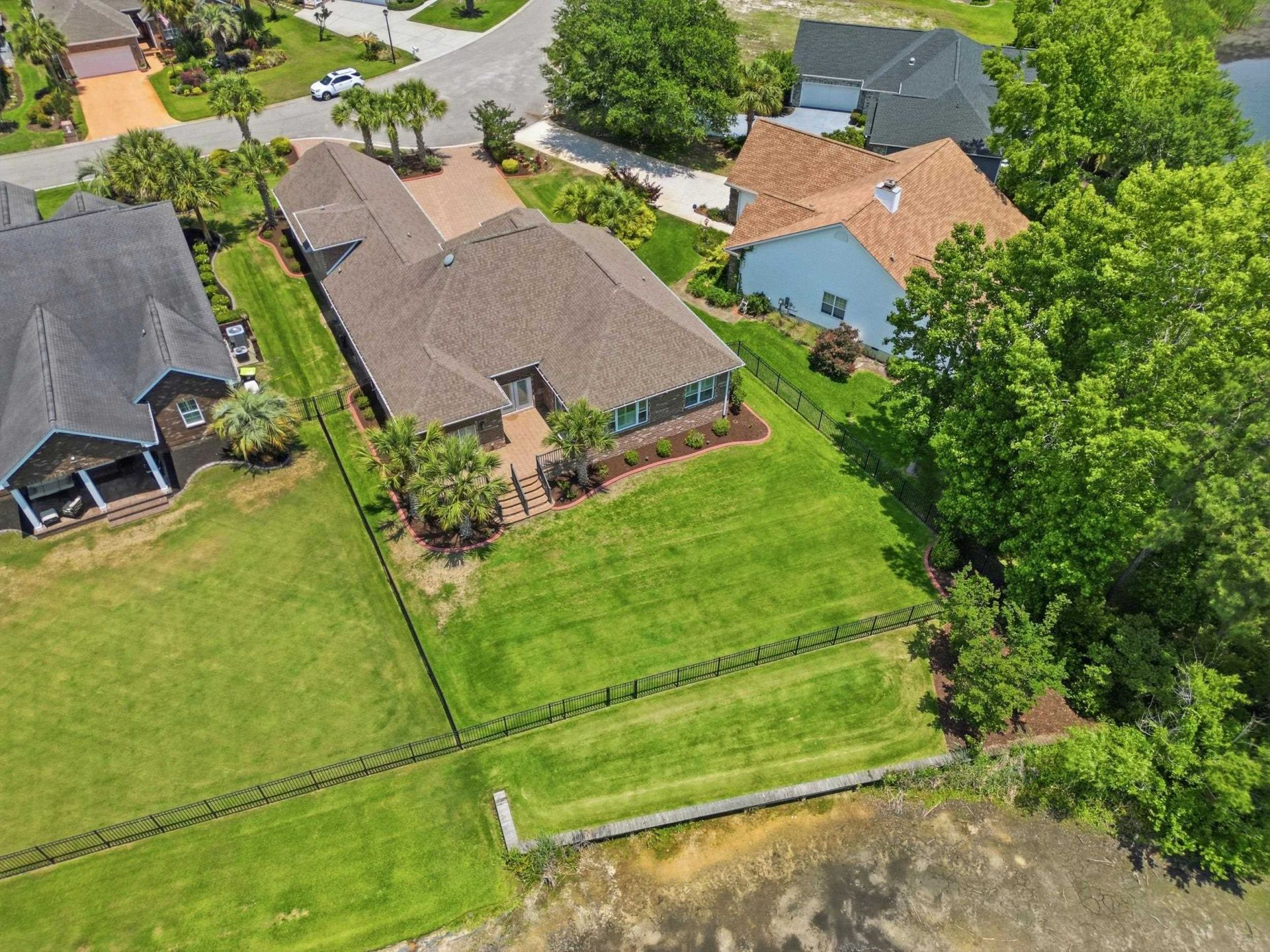 2566 Lake Vista Dr. Photo 49