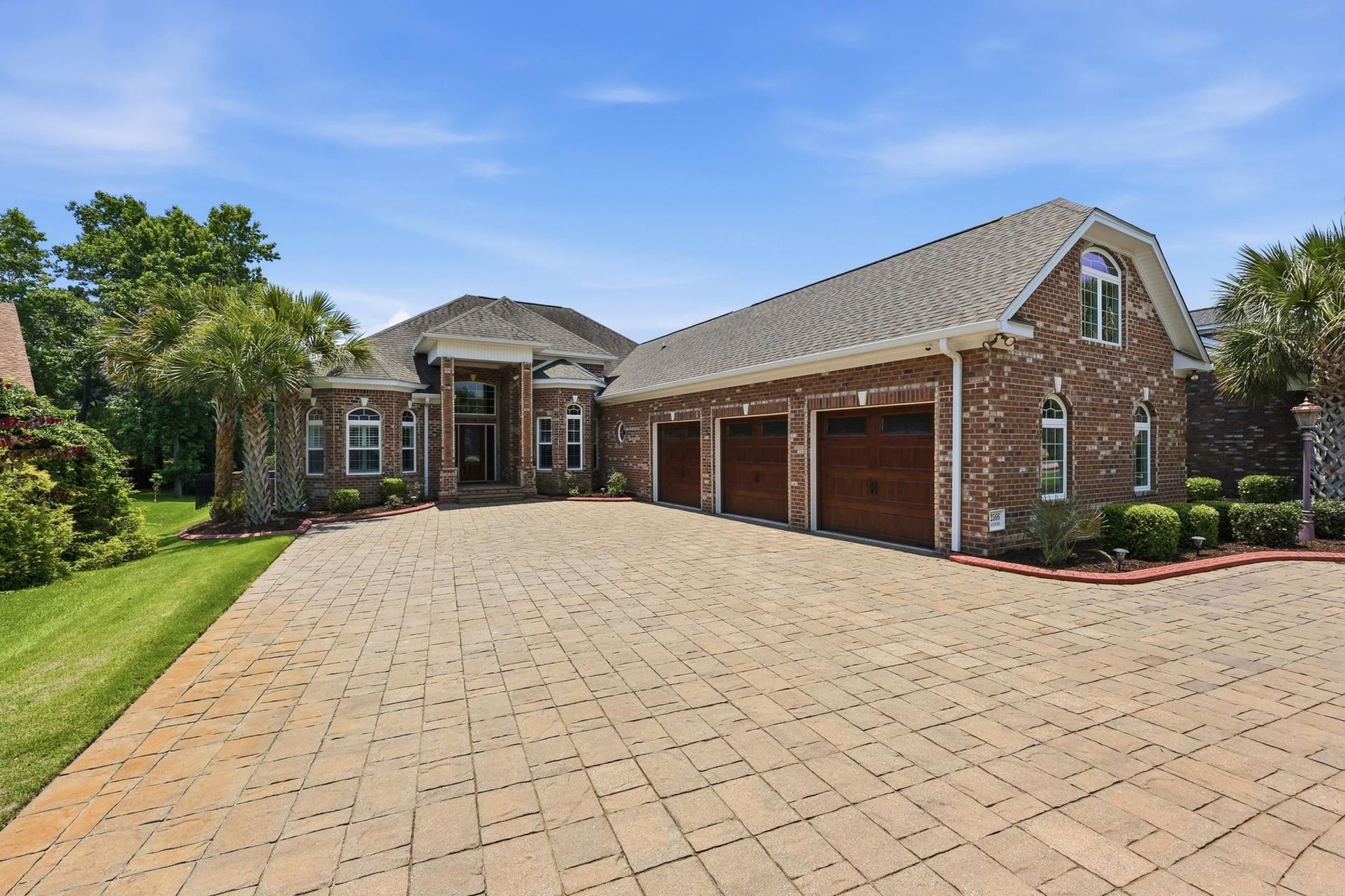 2566 Lake Vista Dr.  Photo 5