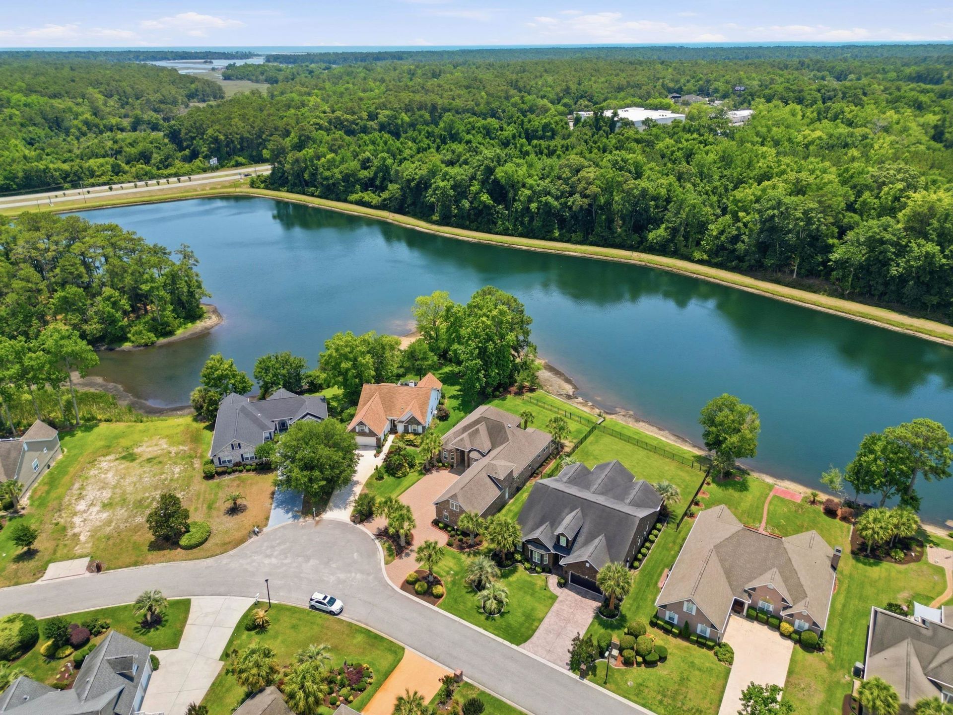 2566 Lake Vista Dr.  Photo 53