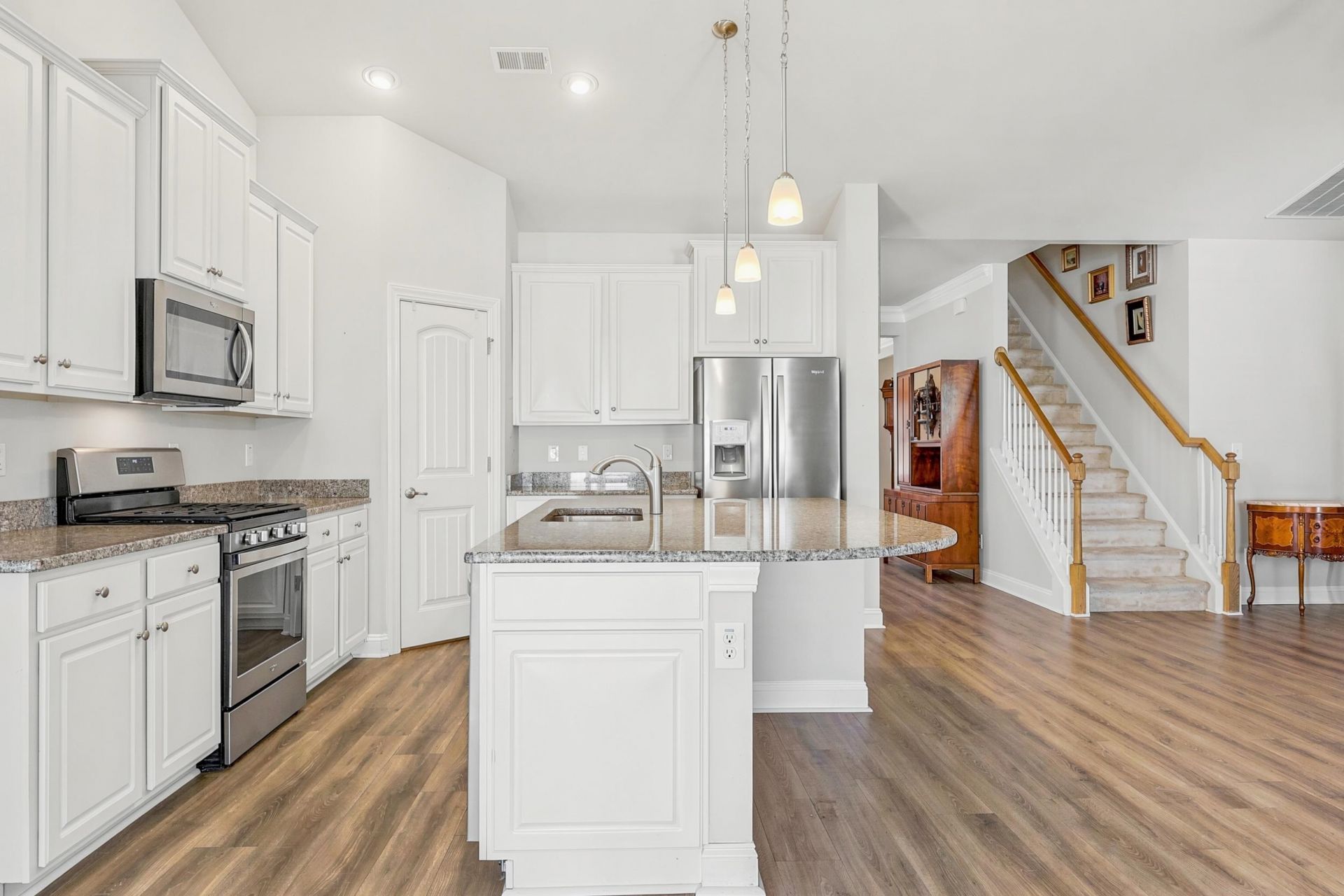 1852 Parish Way  Photo 12