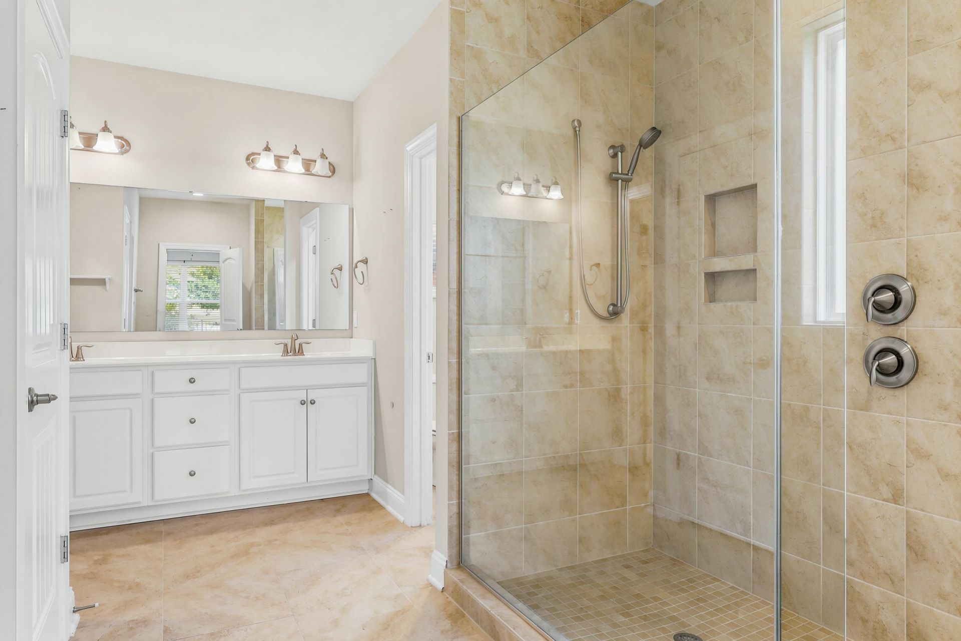 1852 Parish Way  Photo 32