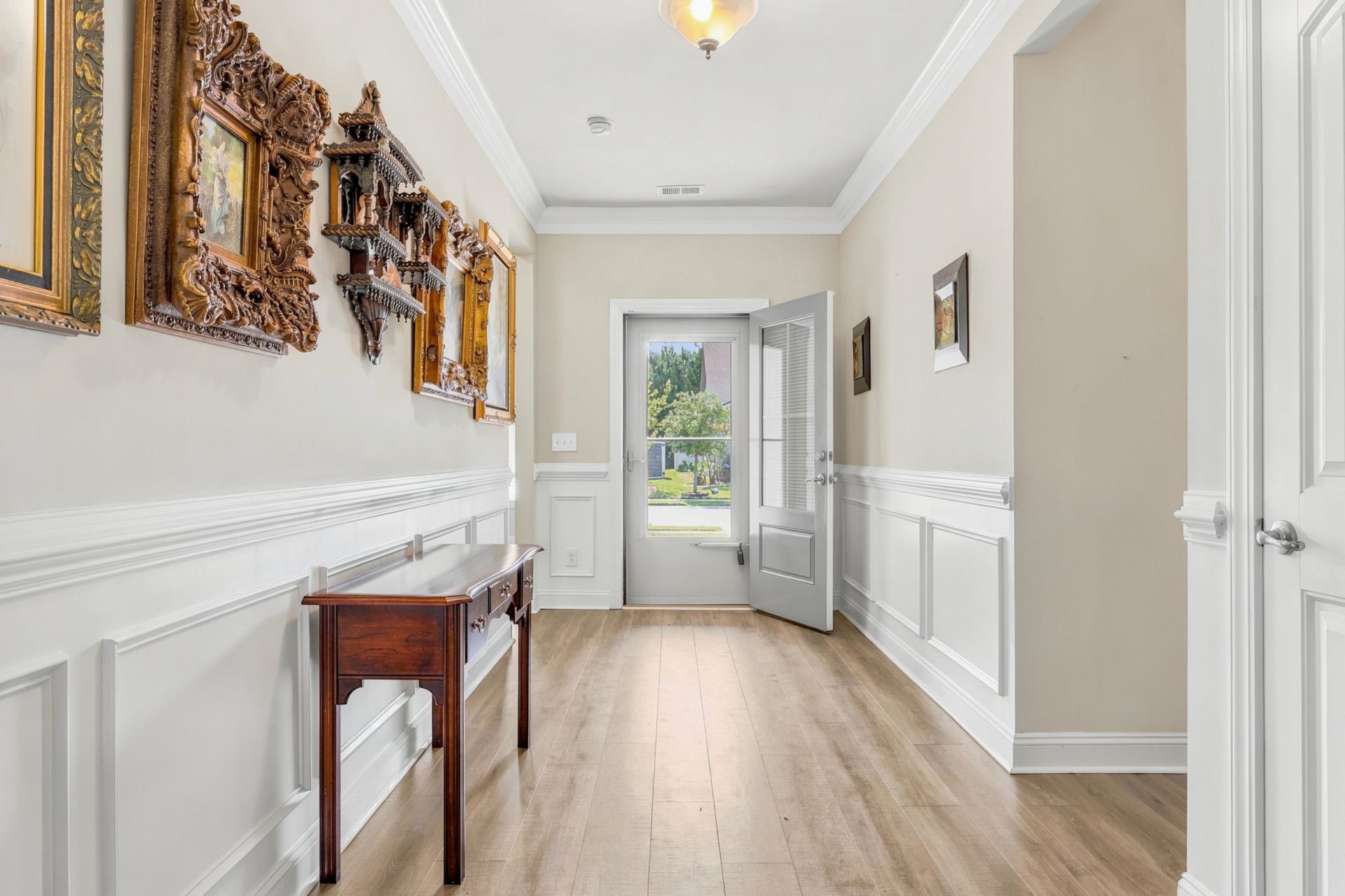 1852 Parish Way  Photo 8