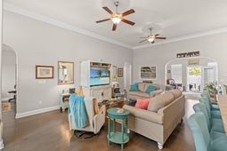 212 Hull St.  photo 4