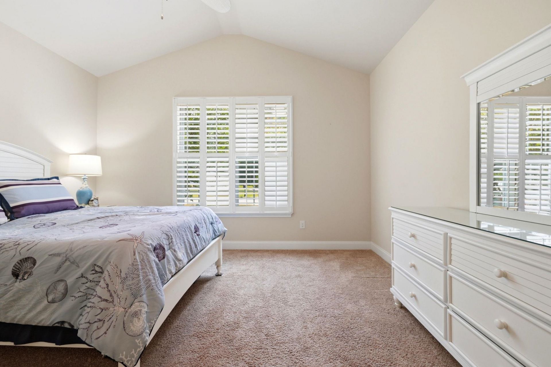864 Callant Dr.  Photo 9