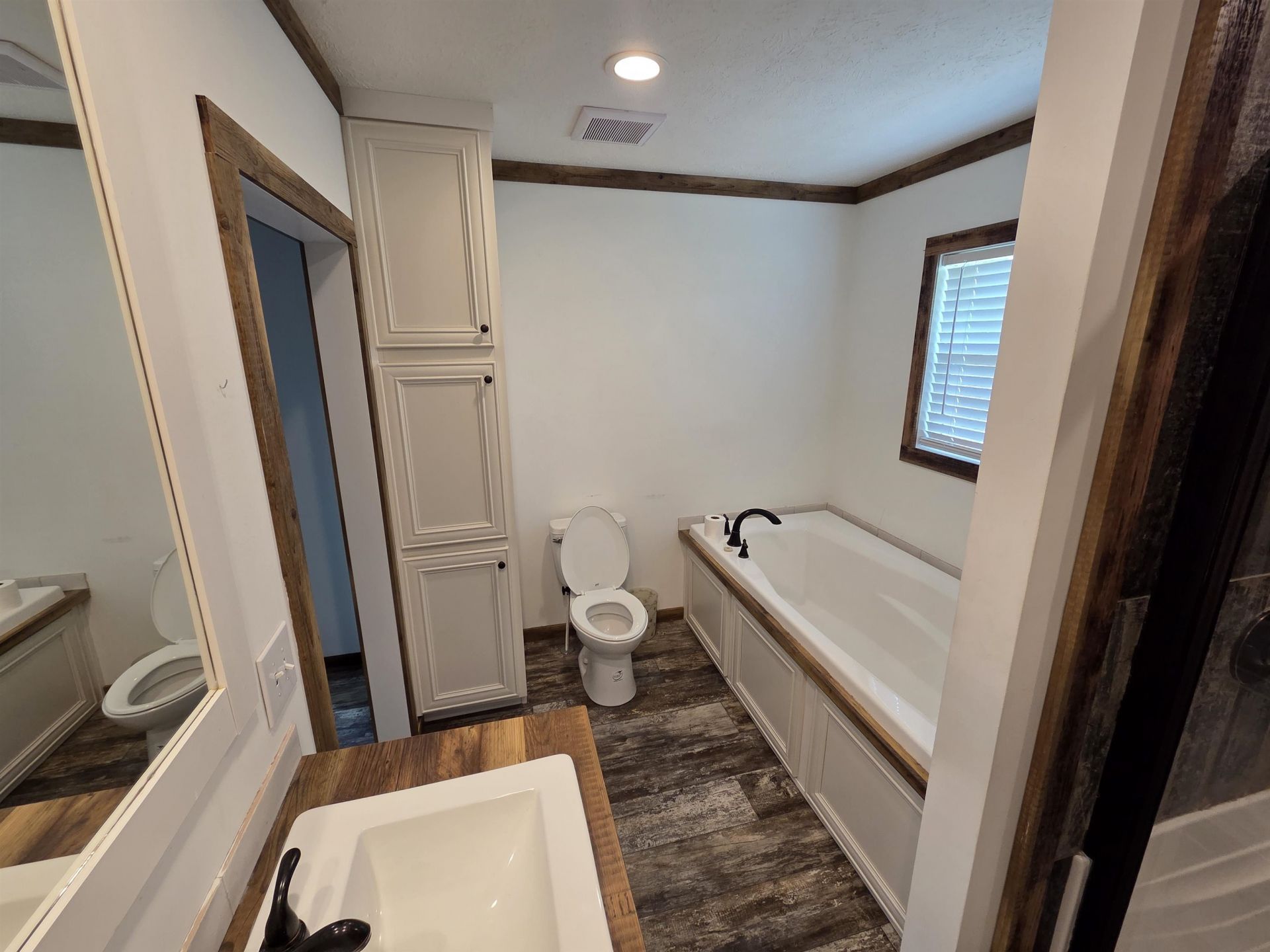 6397 Norton Rd.  Photo 14