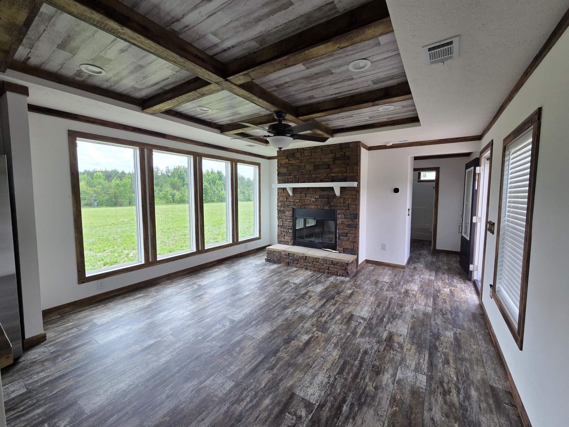 6397 Norton Rd.  Photo 5