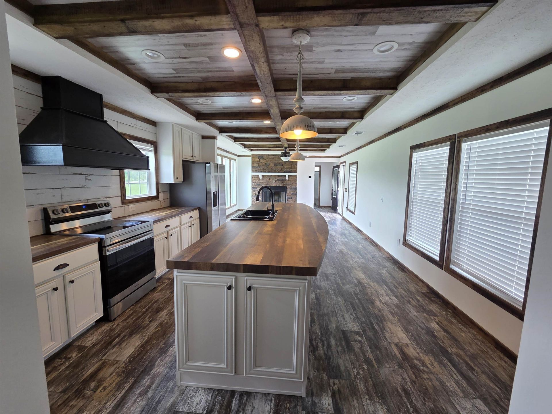 6397 Norton Rd.  Photo 9