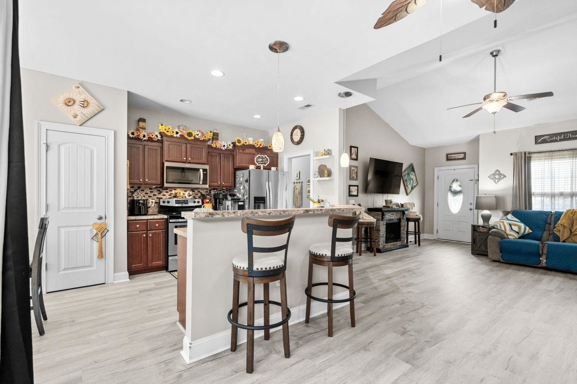 205 Maple Oak Dr.  Photo 14