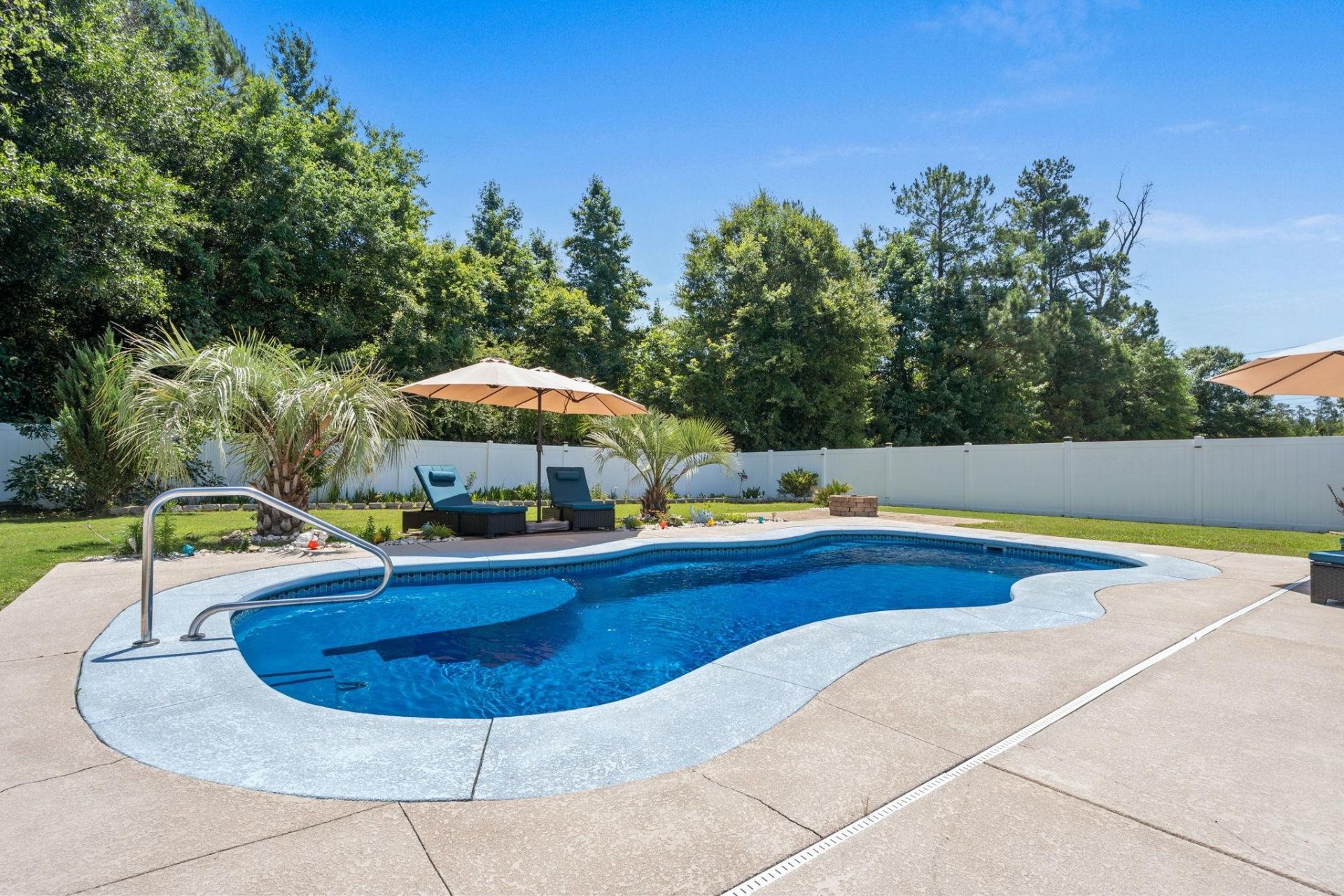205 Maple Oak Dr.  Photo 38