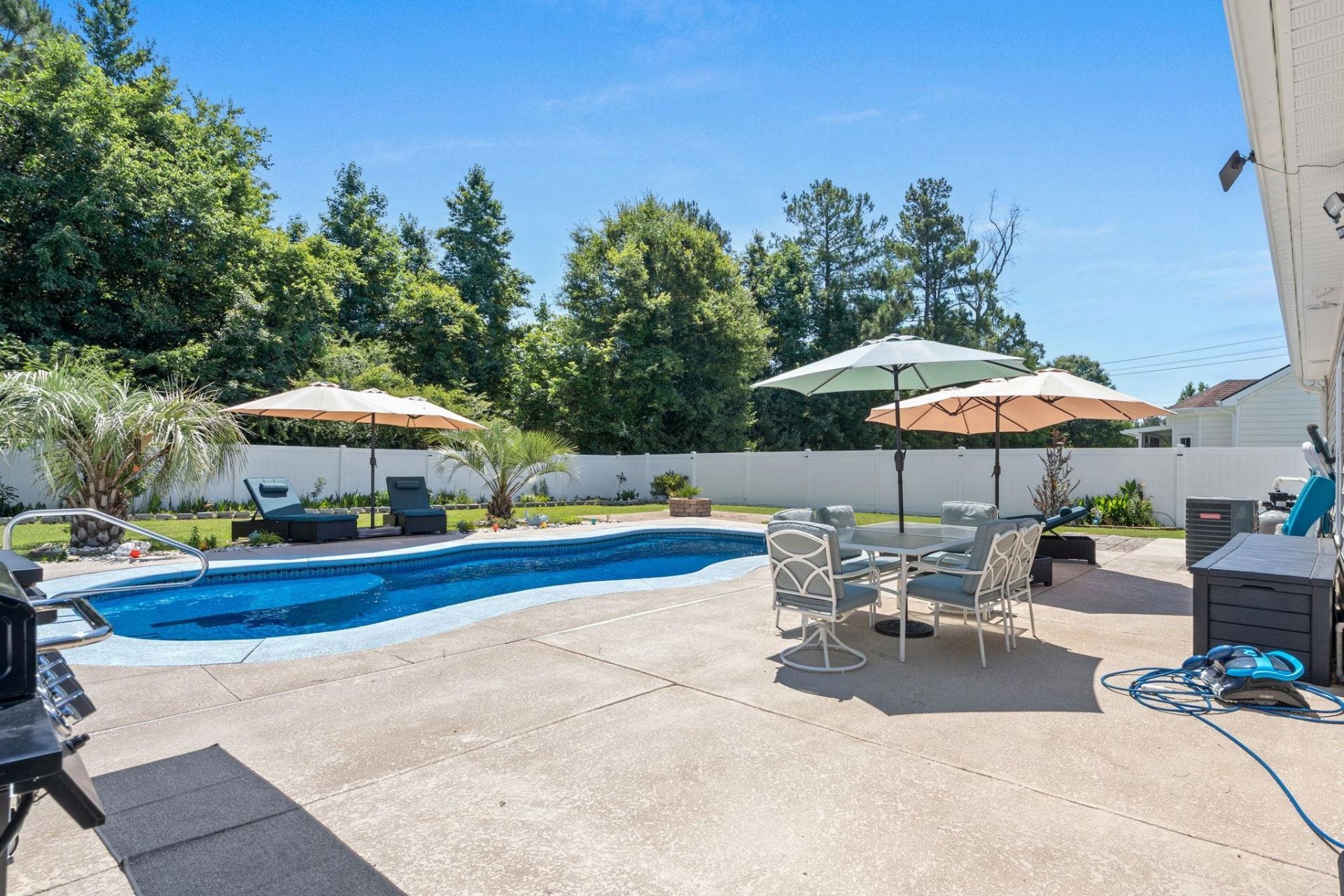 205 Maple Oak Dr.  Photo 39
