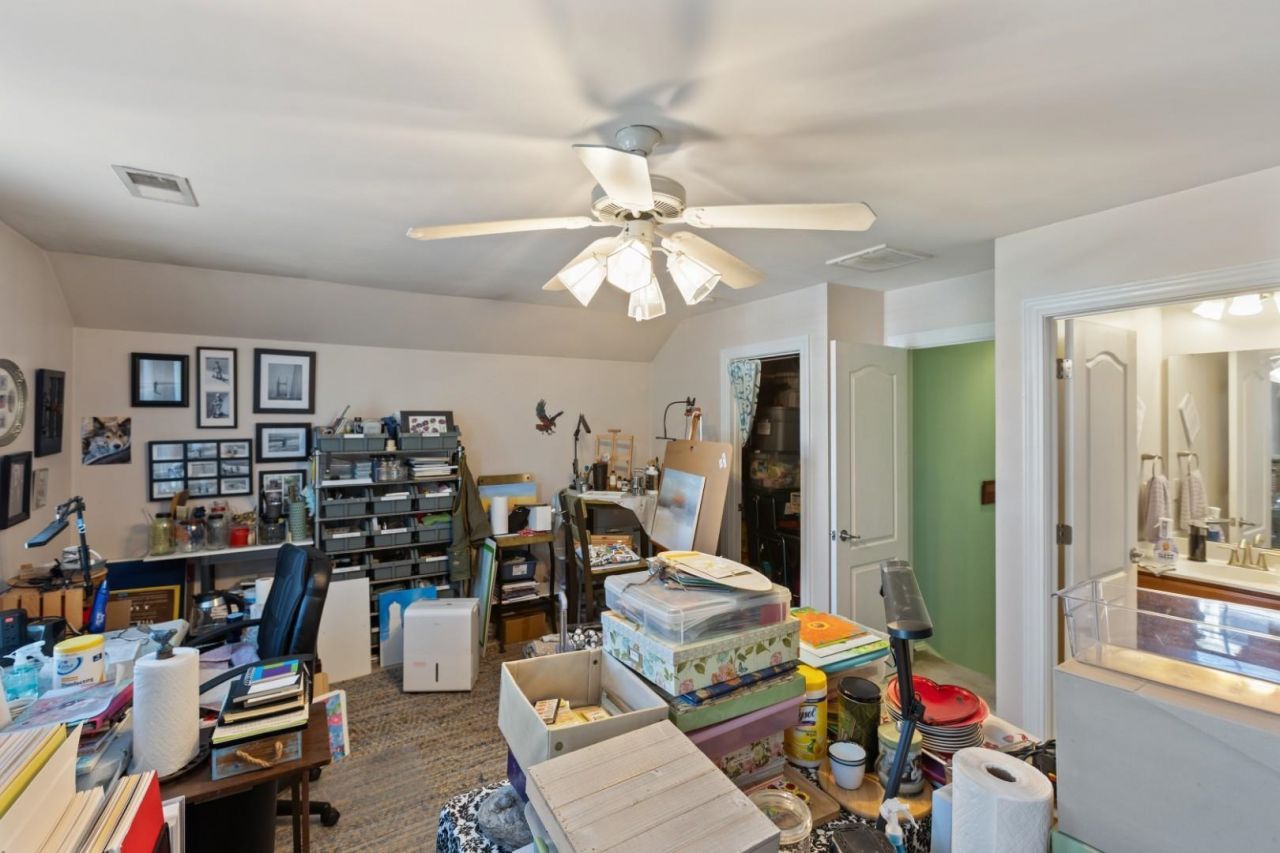 3323 Saddlewood Circle  Photo 22