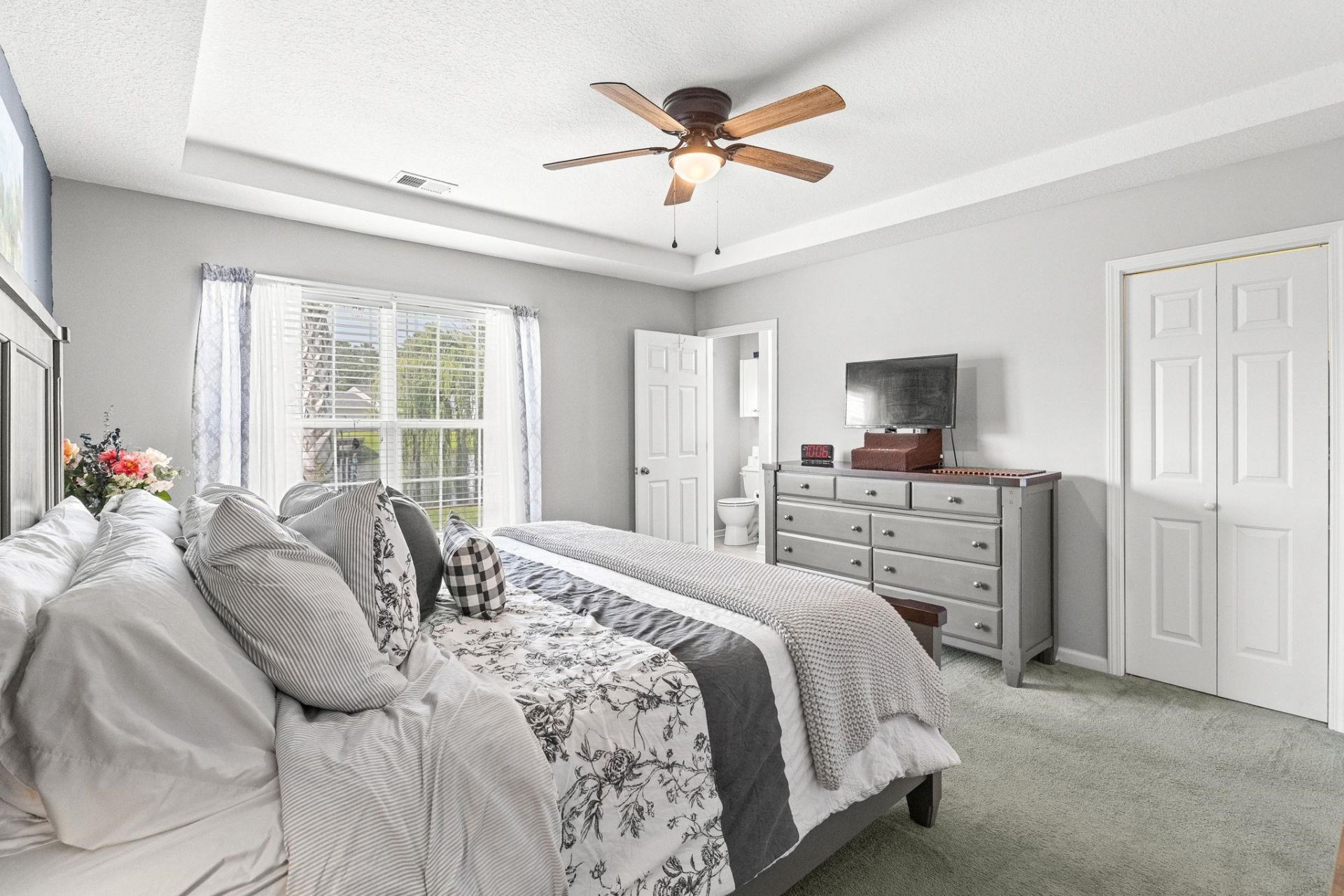 835 Inglenook Ln.  Photo 13