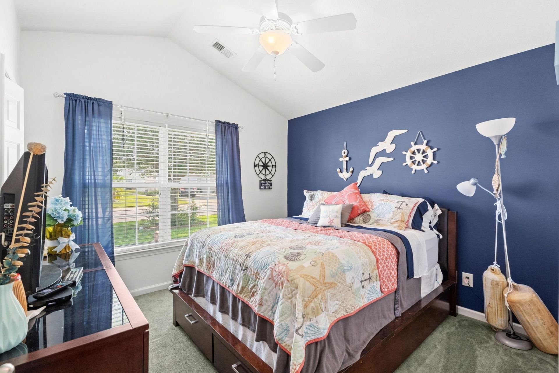 835 Inglenook Ln.  Photo 19