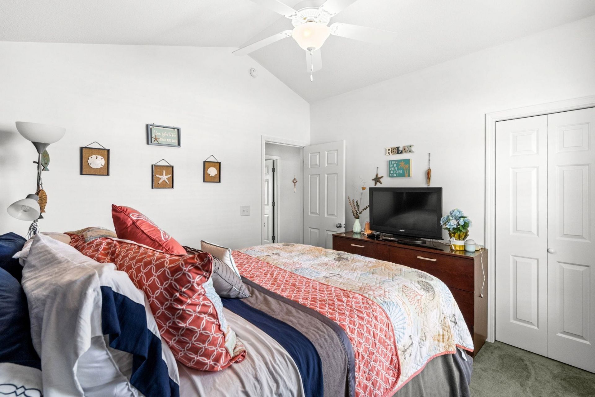 835 Inglenook Ln.  Photo 20