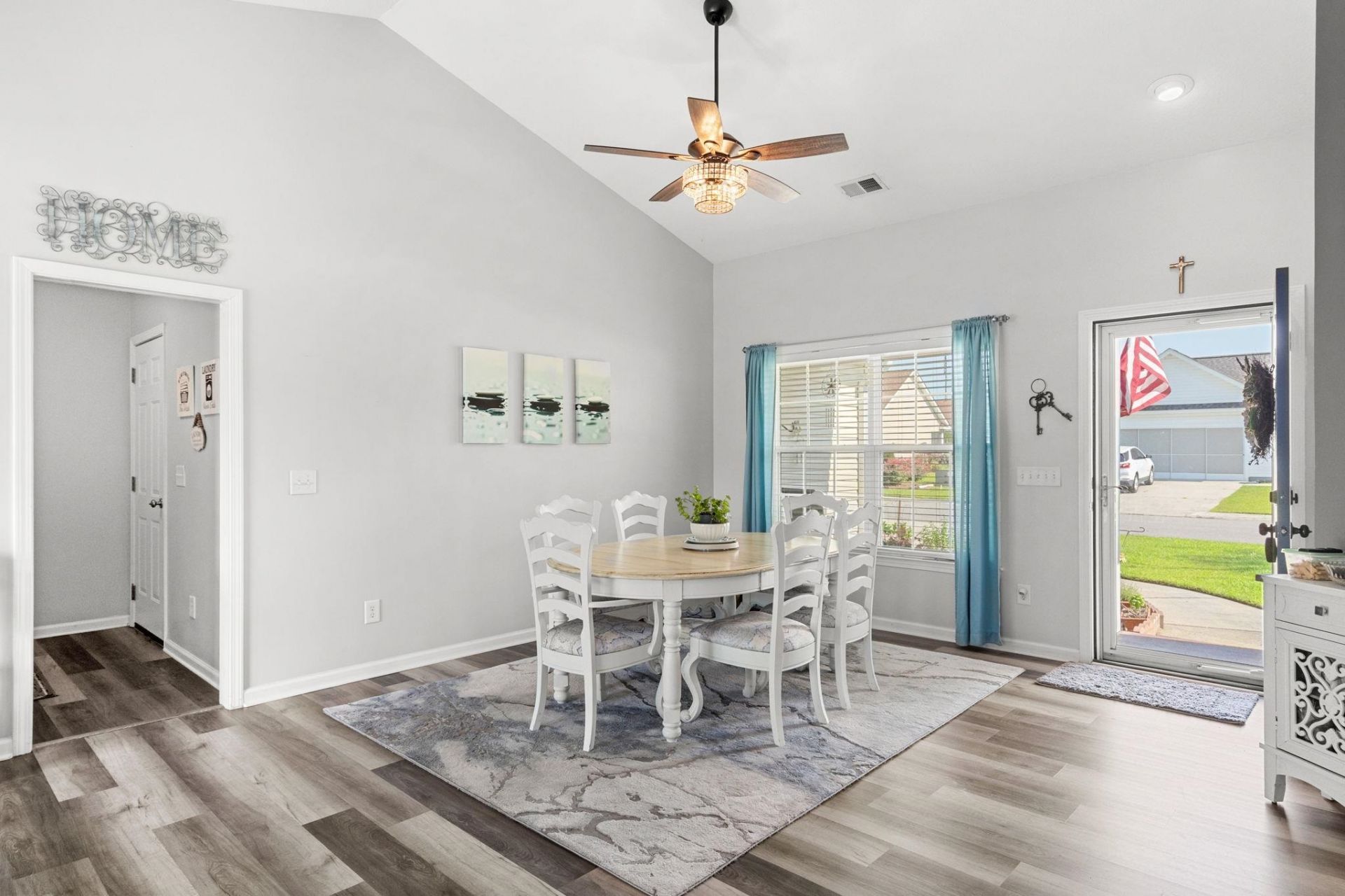 835 Inglenook Ln.  Photo 6