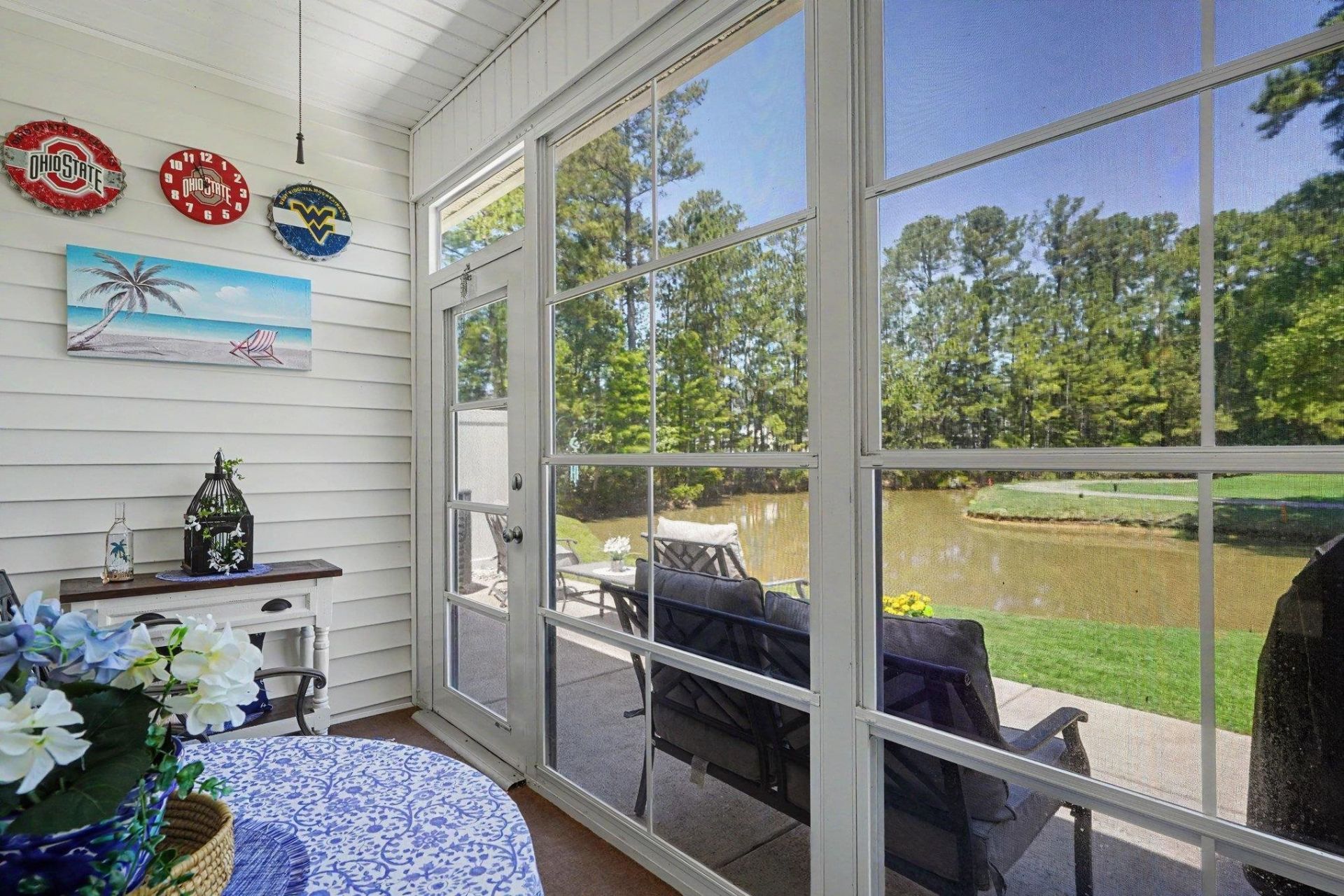 296 Connemara Dr. Photo 23