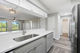 5040 Windsor Green Way  photo 4