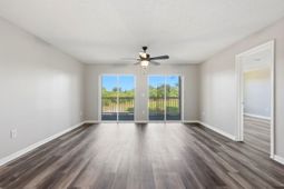 5040 Windsor Green Way  photo 4