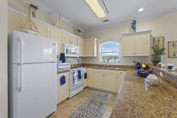 110 South Shore Blvd.  photo 4