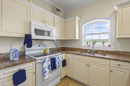 110 South Shore Blvd.  photo 4