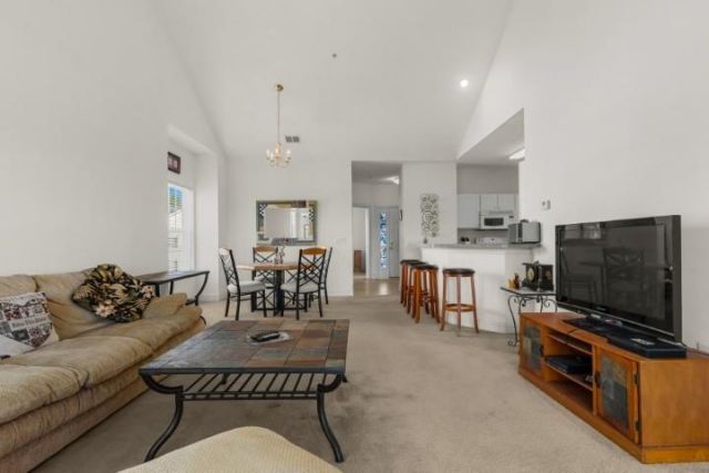 6010 Windsor Green Way  Photo 15