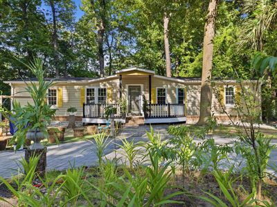 391 Di-Cindy Ln., Murrells Inlet, SC 29576