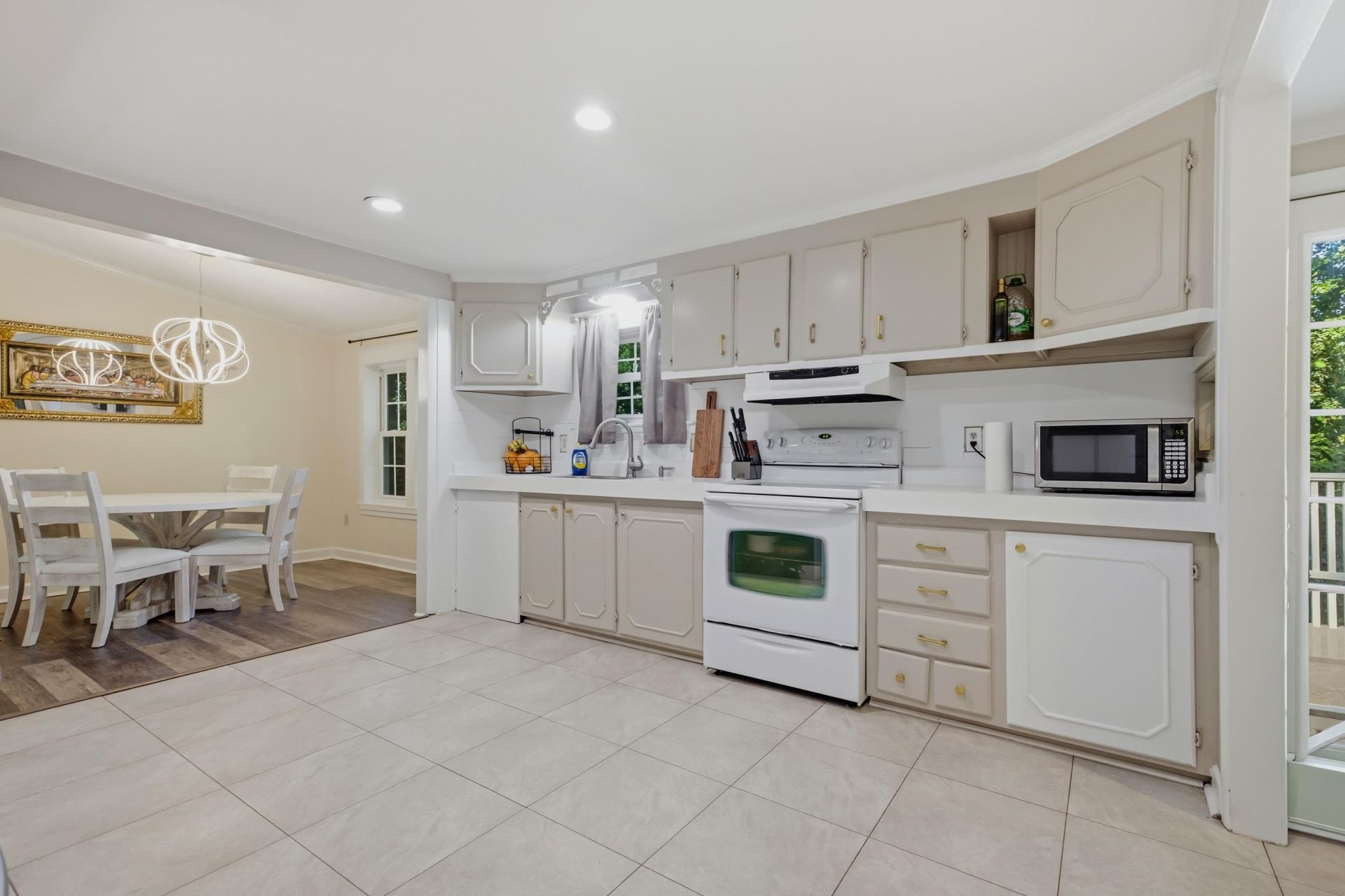 391 Di-cindy Ln. Photo 21