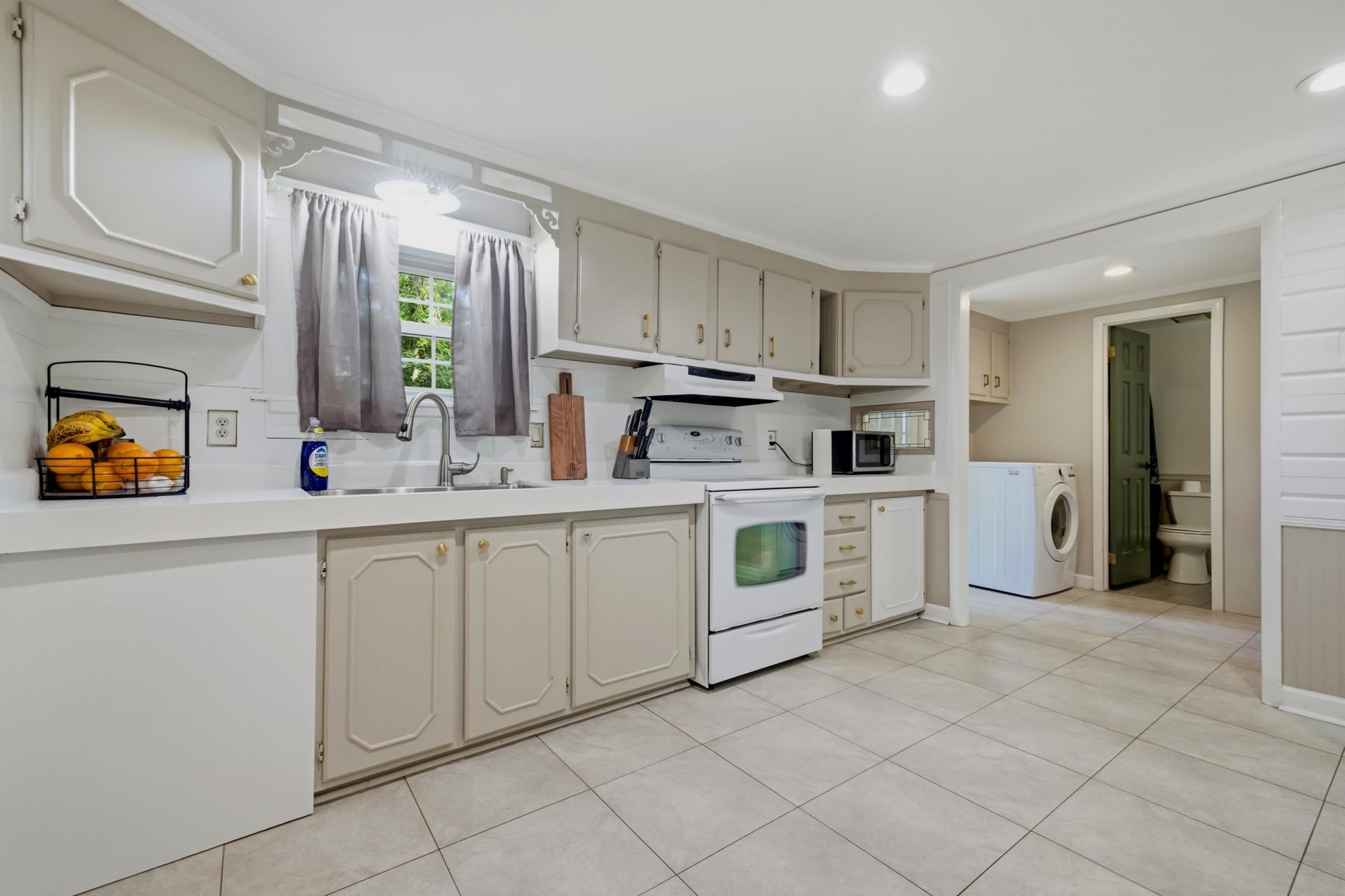 391 Di-cindy Ln. Photo 23