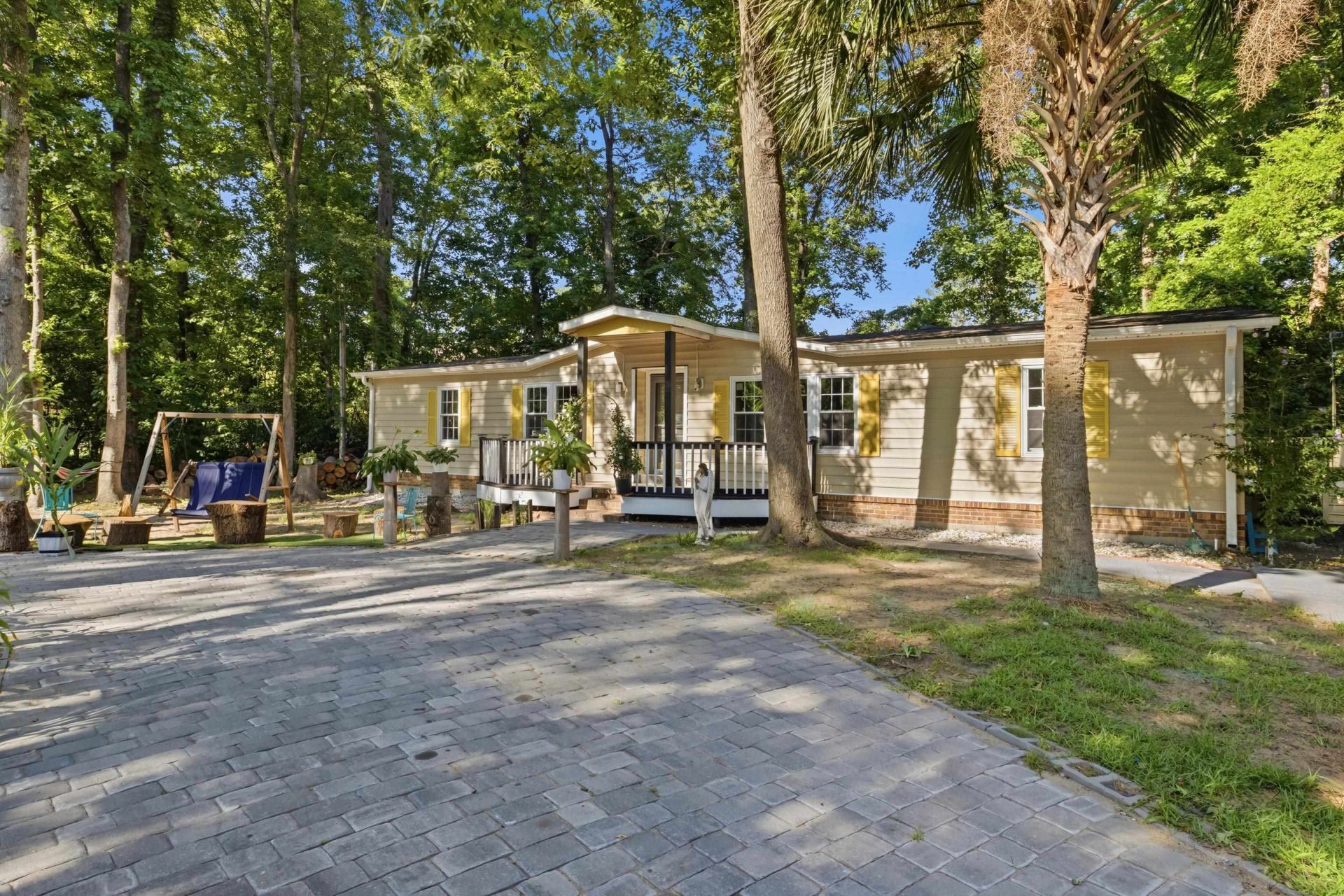 391 Di-cindy Ln. Photo 5