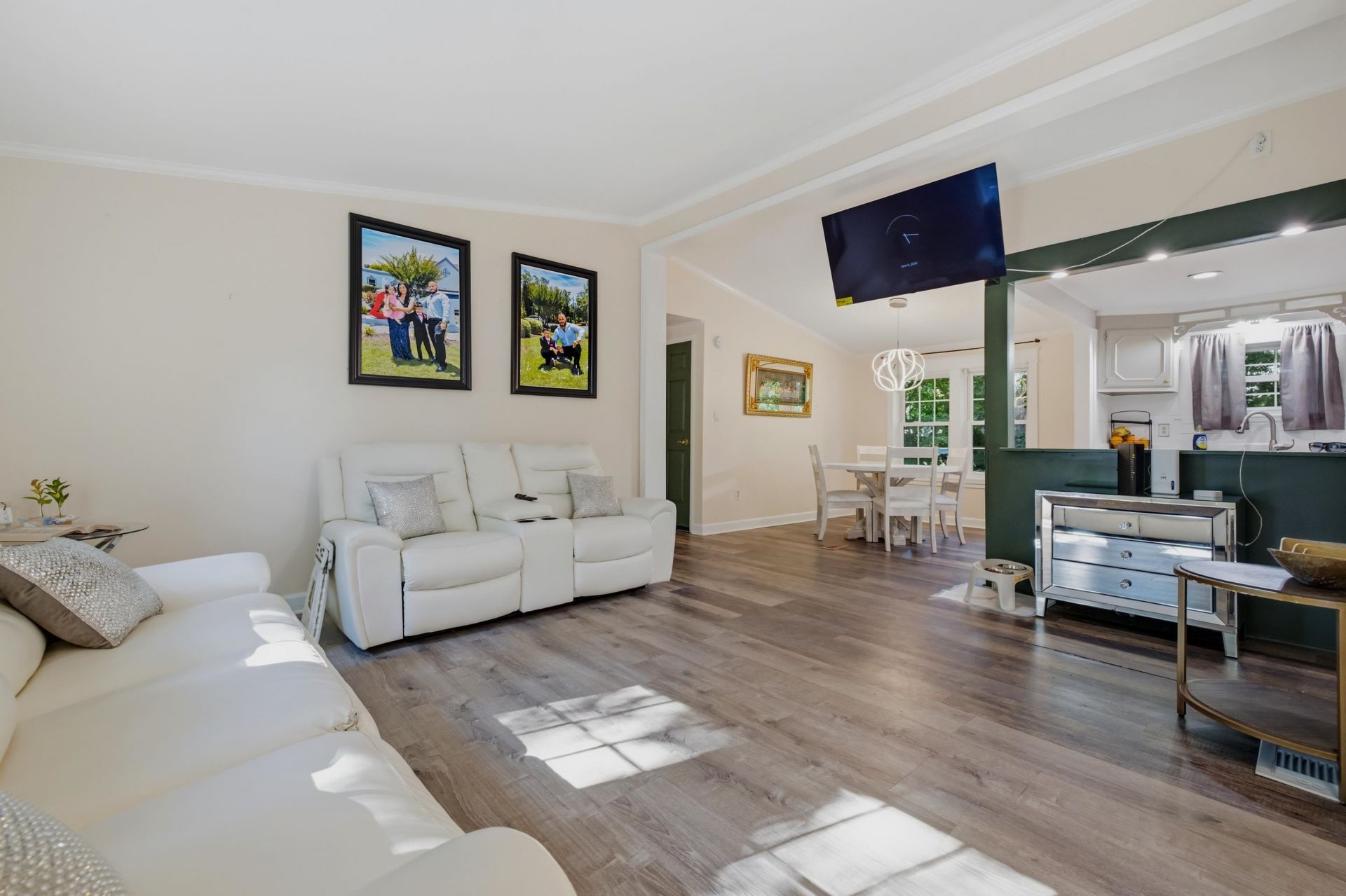 391 Di-cindy Ln. Photo 9