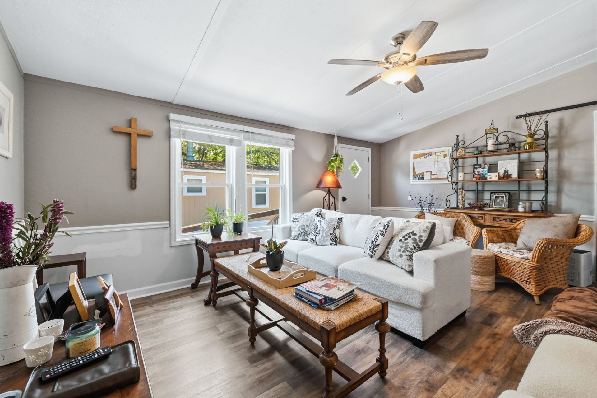 132 Crooked Island Circle  Photo 8