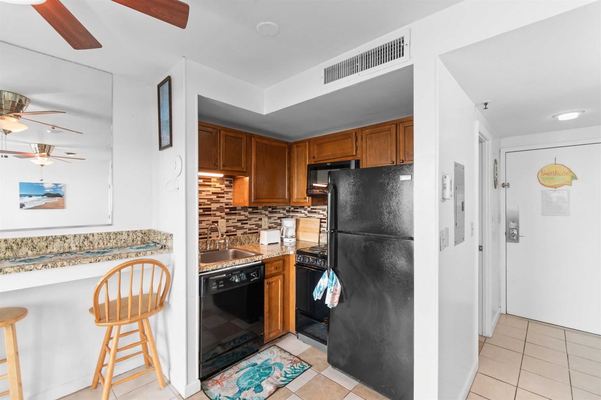 5905 S Kings Hwy.  Photo 6