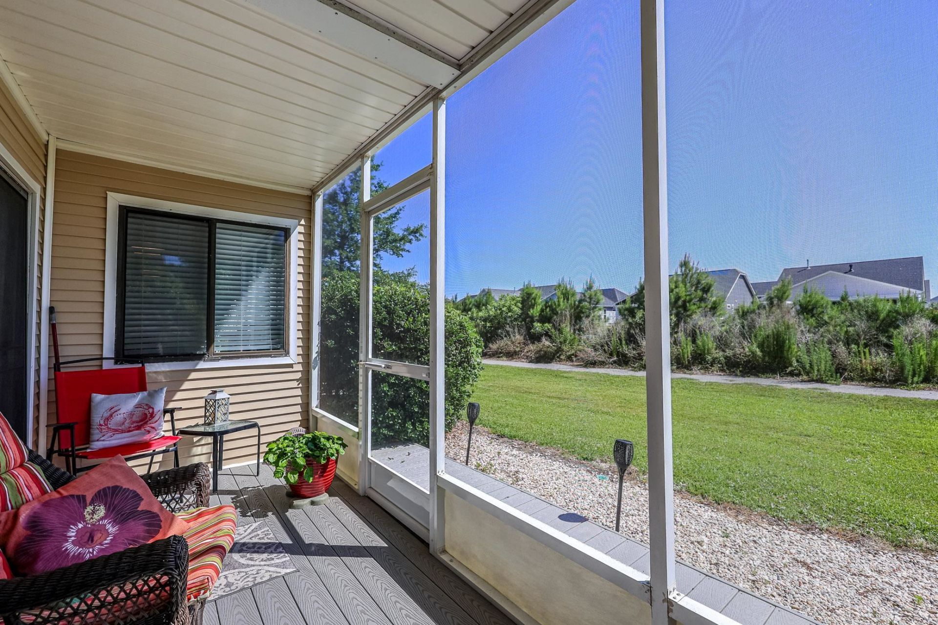 1025 Plantation Dr. W  Photo 24