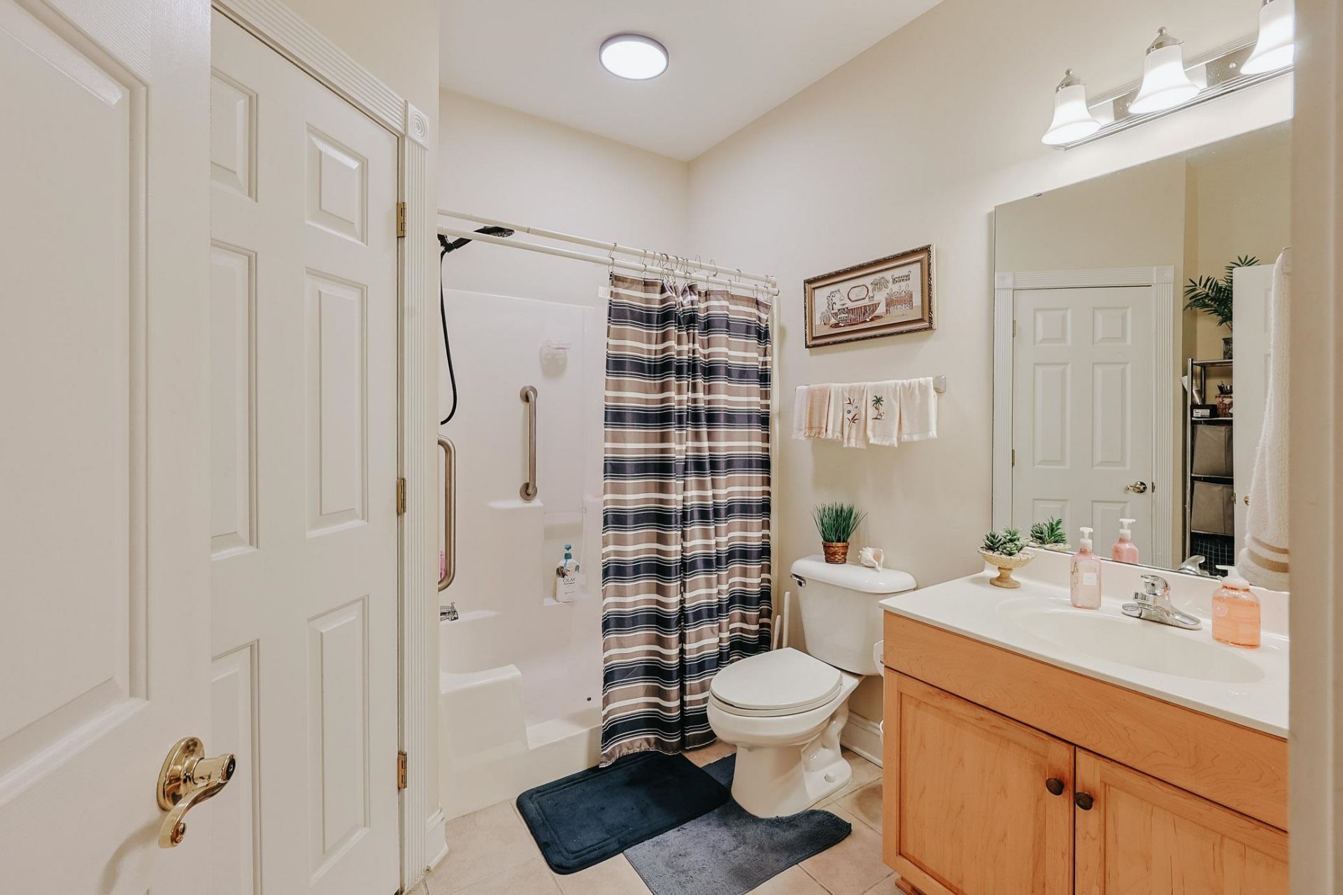 4880 Dahlia Ct. Photo 12