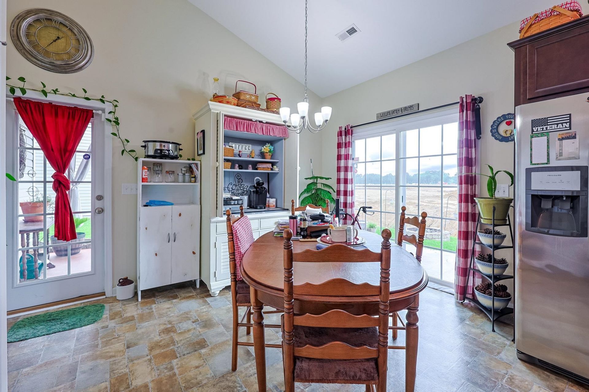 156 Oak Crest Circle  Photo 12