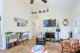 156 Oak Crest Circle  photo 4