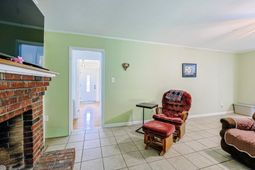 1872 E Marion St.  photo 4