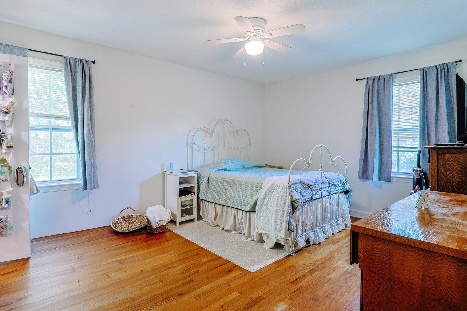 1872 E Marion St.  Photo 9