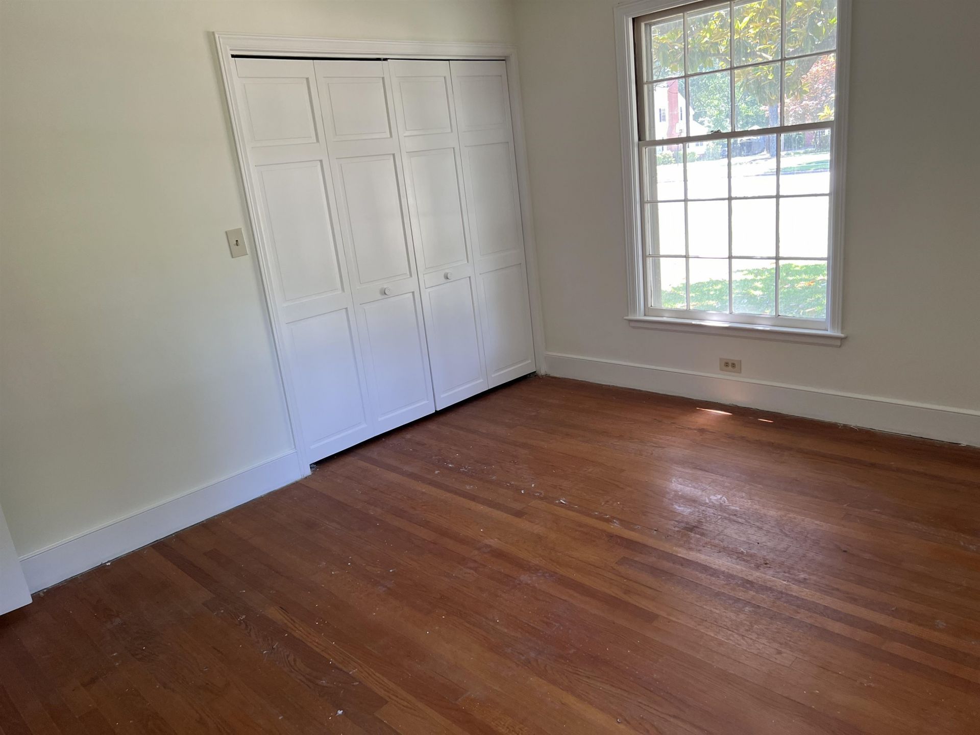 5619 Main St.  Photo 17