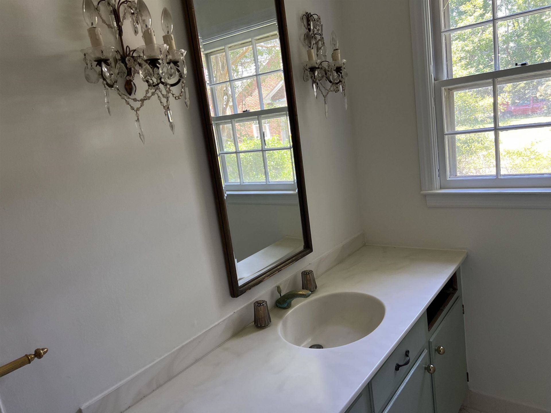 5619 Main St.  Photo 19