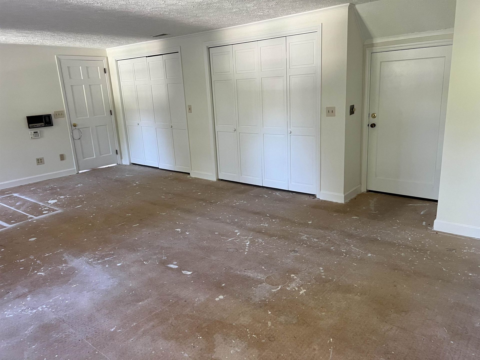 5619 Main St.  Photo 37