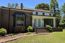 5619 Main St.  photo 4