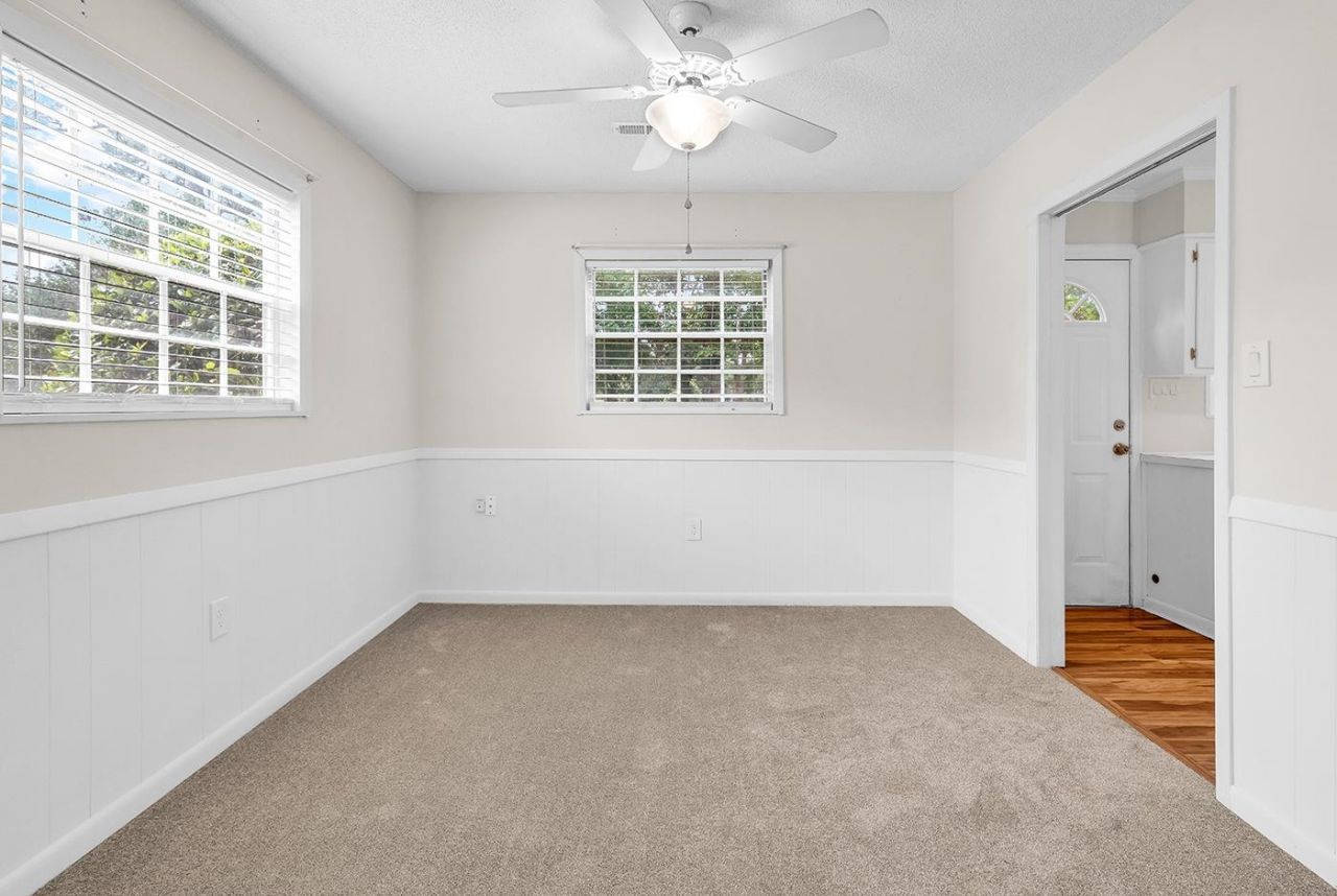 356 Lakewood Ave. Photo 12