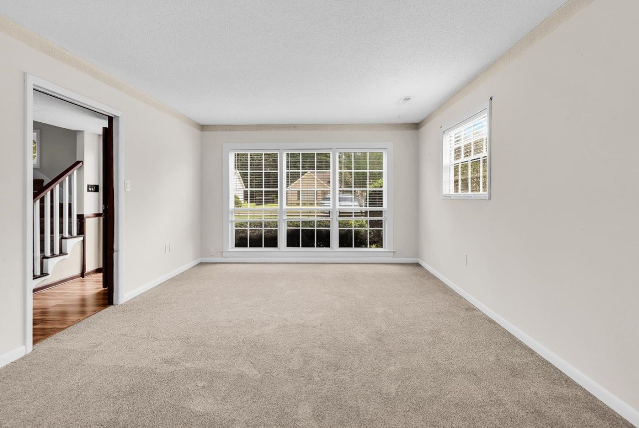 356 Lakewood Ave. Photo 14