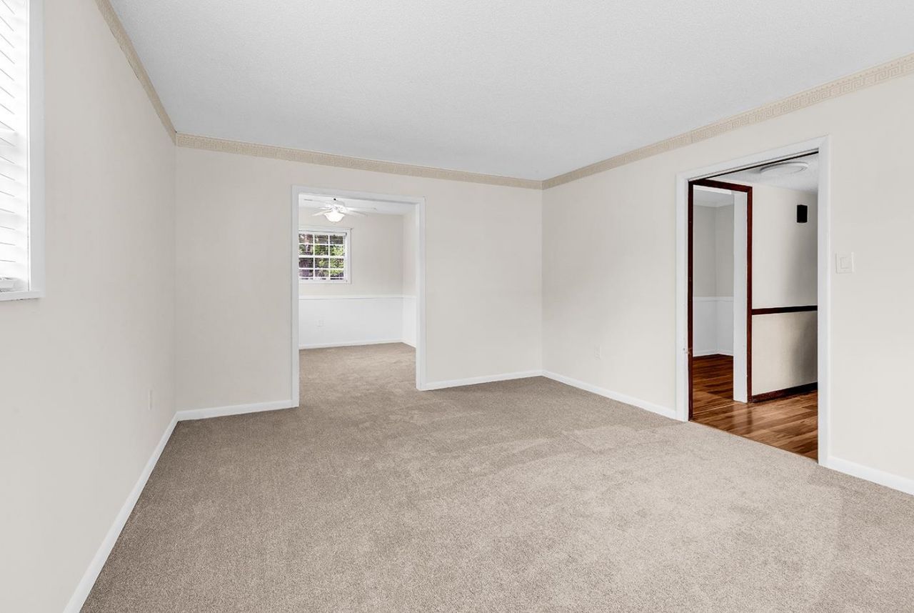 356 Lakewood Ave. Photo 15