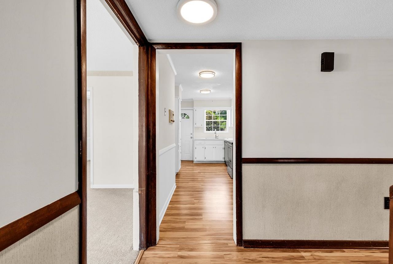 356 Lakewood Ave. Photo 16