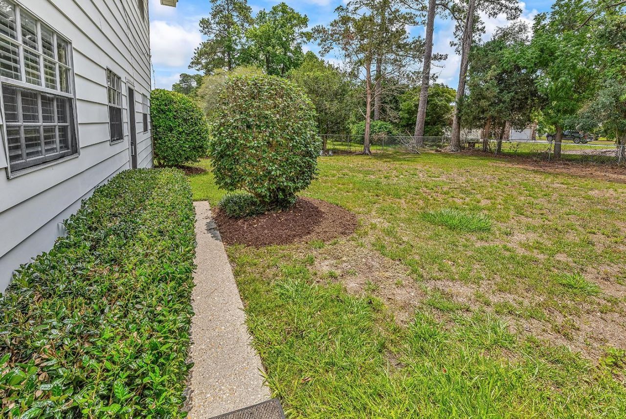 356 Lakewood Ave. Photo 38