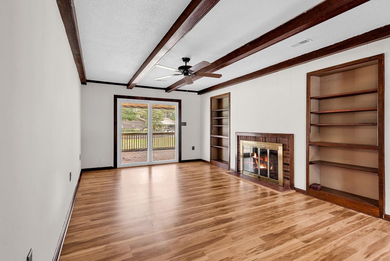 356 Lakewood Ave.  Photo 4